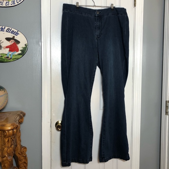 Melissa McCarthy Seven7 Denim - Melissa McCarthy Seven7 Flare Stretchy Jeans